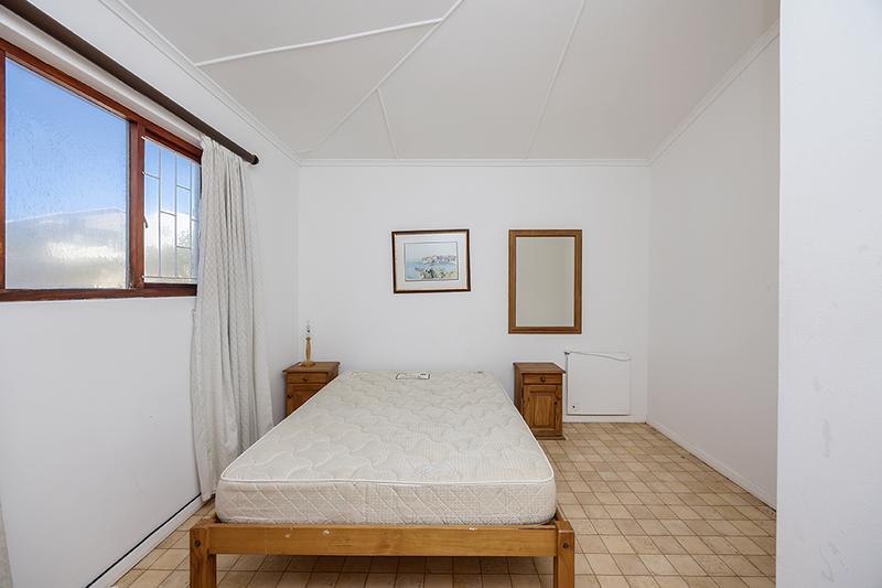 To Let 5 Bedroom Property for Rent in Bloubergstrand Western Cape